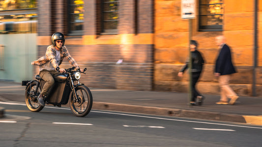 5 Reasons to Ditch Your Car for an Electric Motorbike